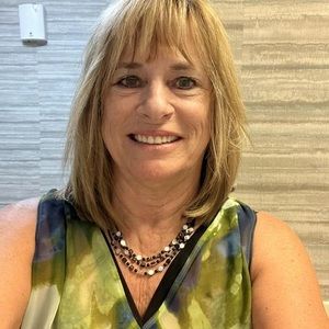 Meet your Posher, Adele